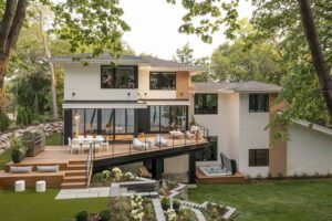 Elegant Outdoor Deck Designs for Modern Homes